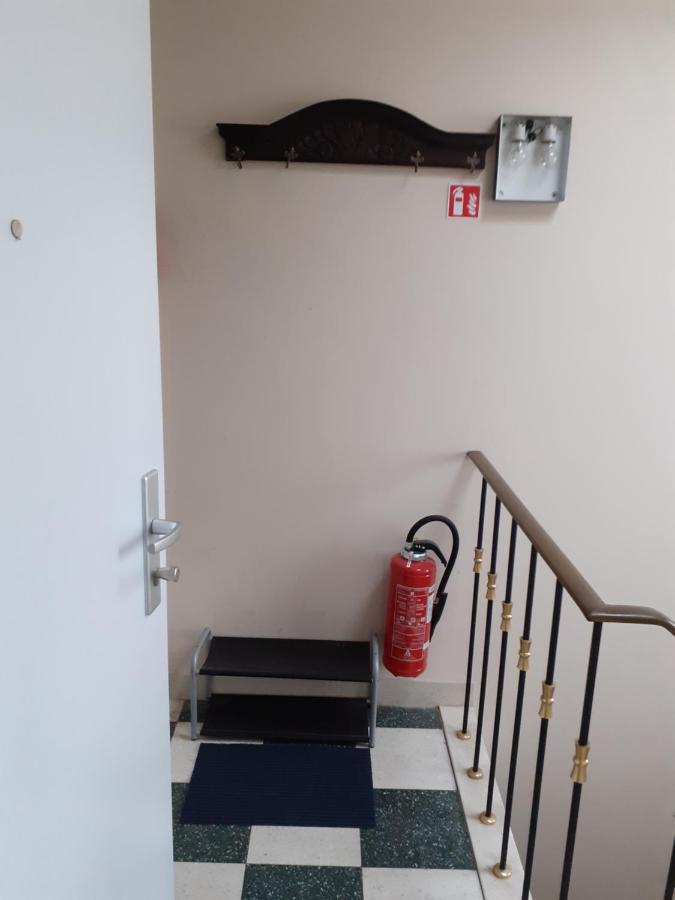 Apartamento Gezellig Centraal Gelegen Penthouse Oostende Exterior foto